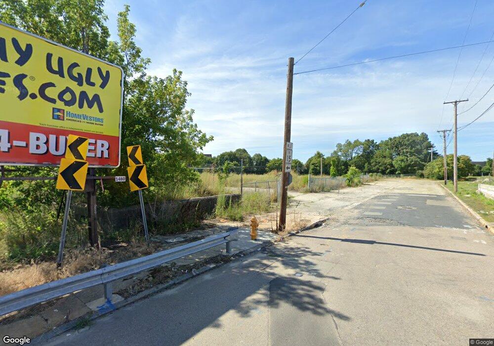 271 Pine St, Pawtucket, RI 02860 - photo 1