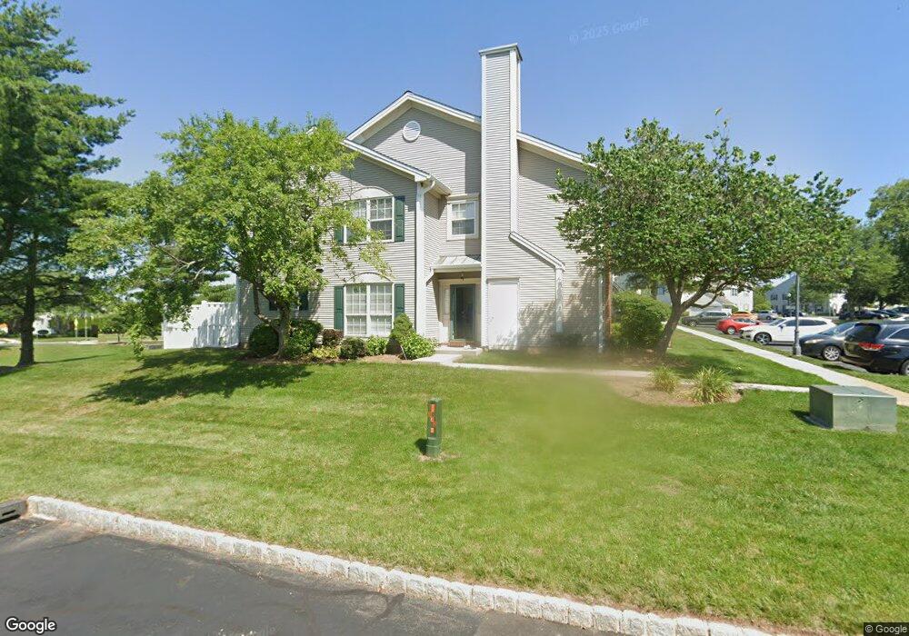 37 De Leon Cir, Franklin Township, NJ 08823 - photo 1