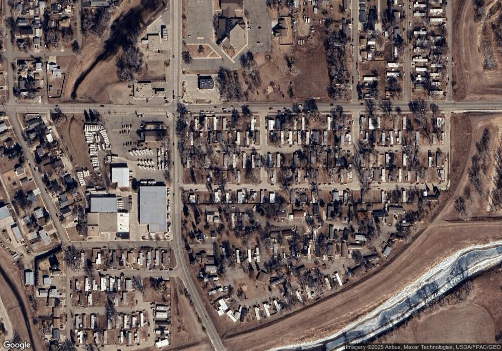 714 Poplar St, Mandan, ND 58554 - photo 1