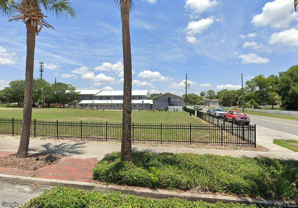 102 W Main St, Tavares, FL 32778 - photo 1