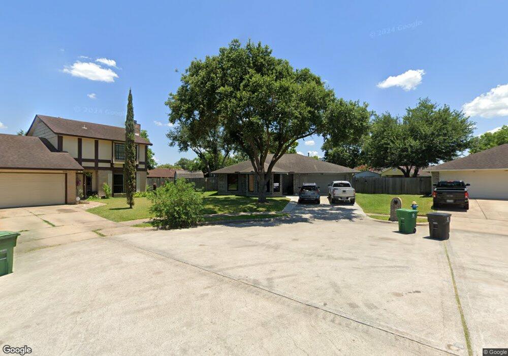 10907 Gulf Bridge Ct, Houston, TX 77075 - photo 1