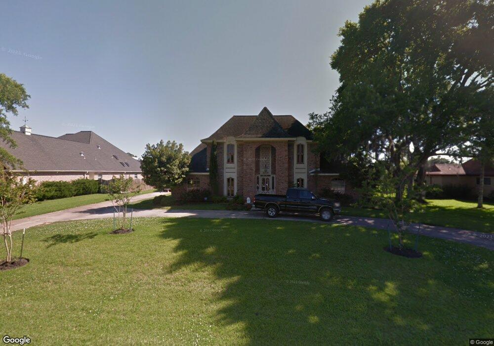 2210 Butler Dr, Friendswood, TX 77546 - photo 1
