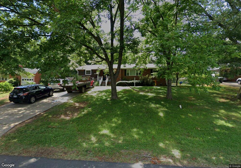 1700 Arrowwood Rd, Asheboro, NC 27205 - photo 1