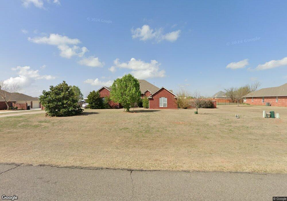 1401 Lost Creek Dr, Moore, OK 73160 - photo 1