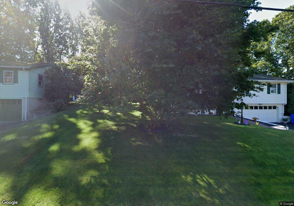 131 Greenwich Way N, West Warwick, RI 02893 - photo 1