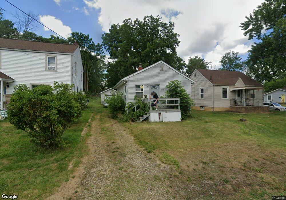 2951 Maple Ave NE, Canton, OH 44714 - photo 1