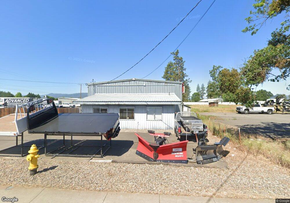 4825 Table Rock Rd, Central Point, OR 97502 - photo 1