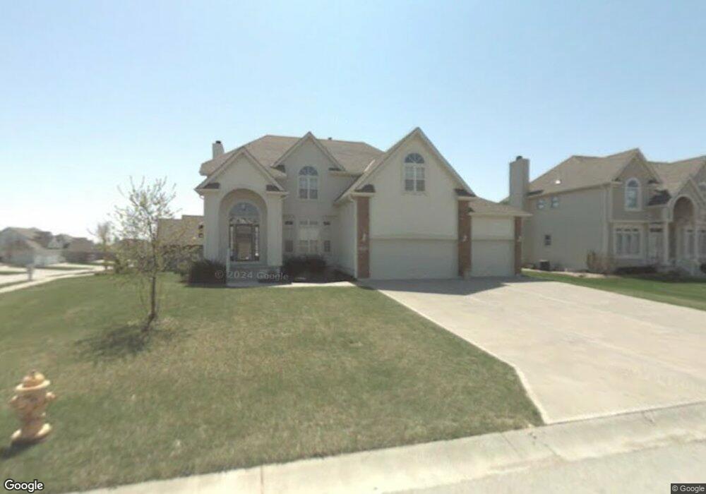 3765 SW Boulder Dr, Lees Summit, MO 64082 - photo 1