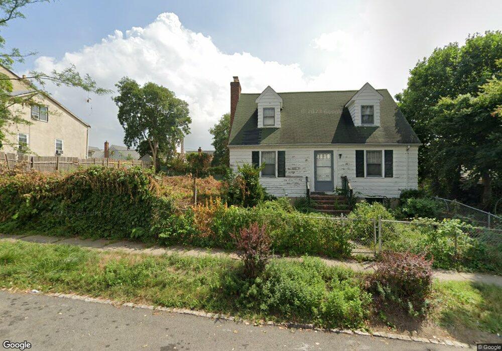 4555 159th St, Flushing, NY 11358 - photo 1