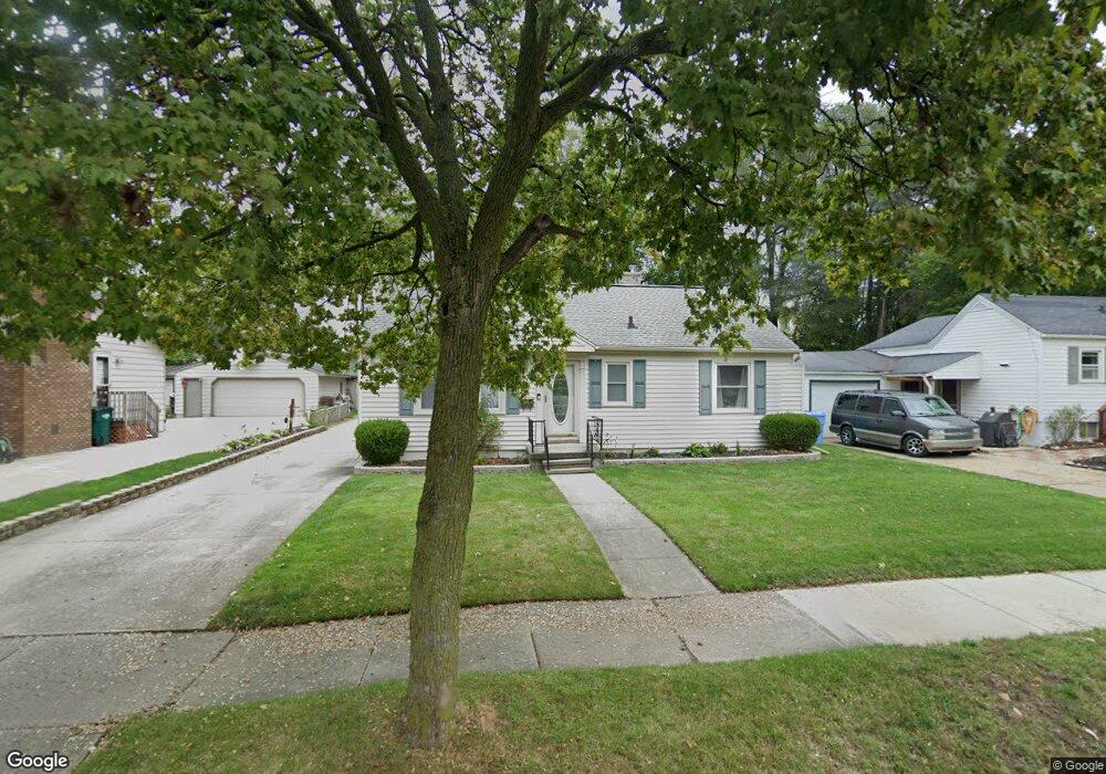 625 Robert St, Lansing, MI 48910 - photo 1