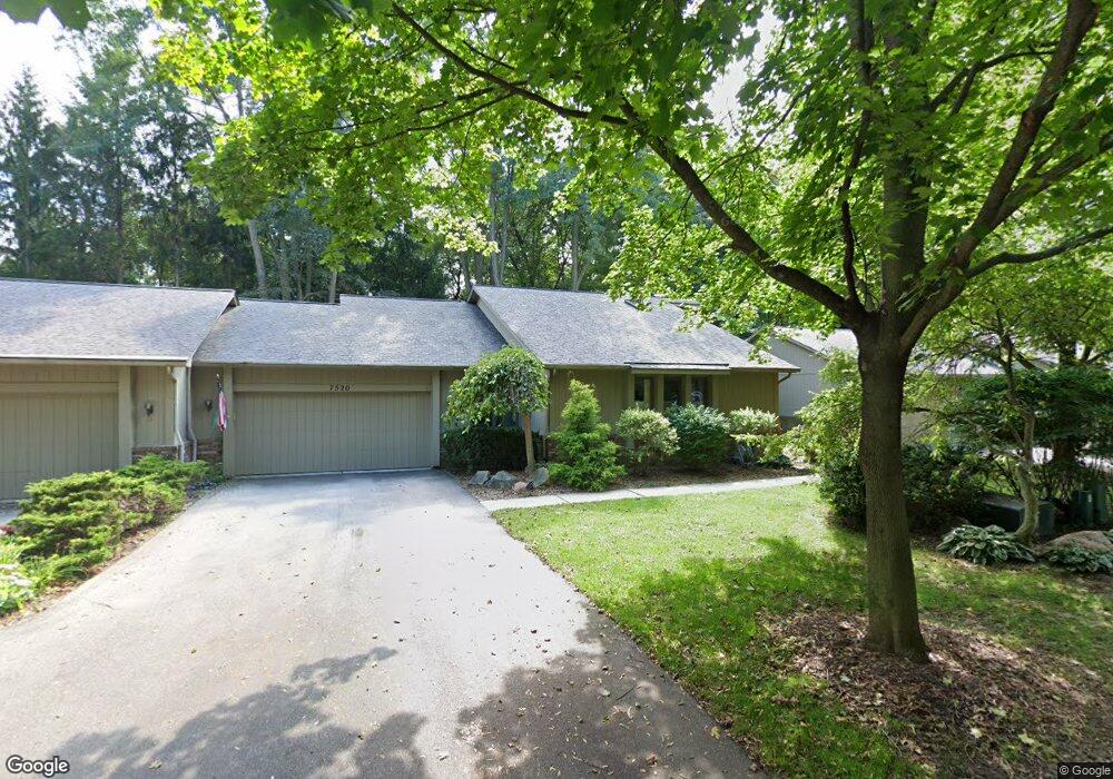 7520 Red Oak Dr unit 2, West Bloomfield, MI 48324 - photo 1