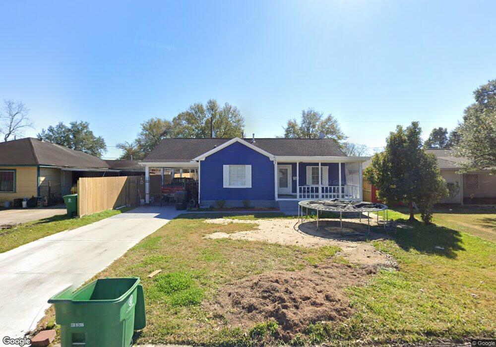 7526 Greendowns St, Houston, TX 77087 - photo 1