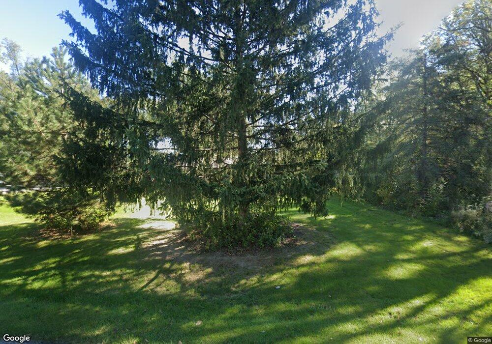 1939 Lorain Dr, Lima, OH 45805 - photo 1