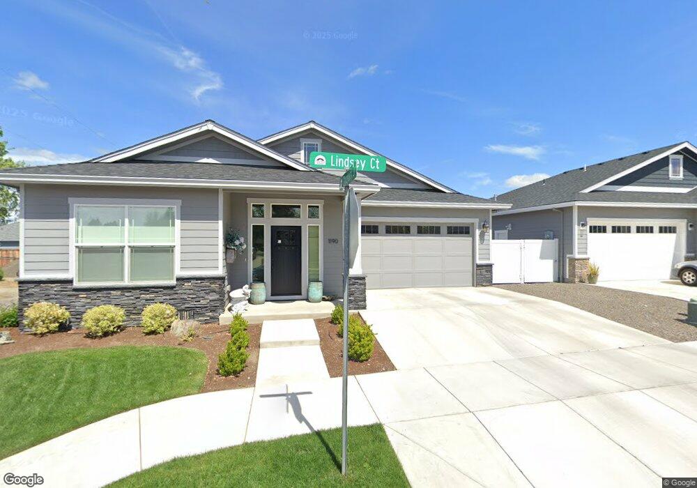 1190 Lindsey Ct, Central Point, OR 97502 - photo 1