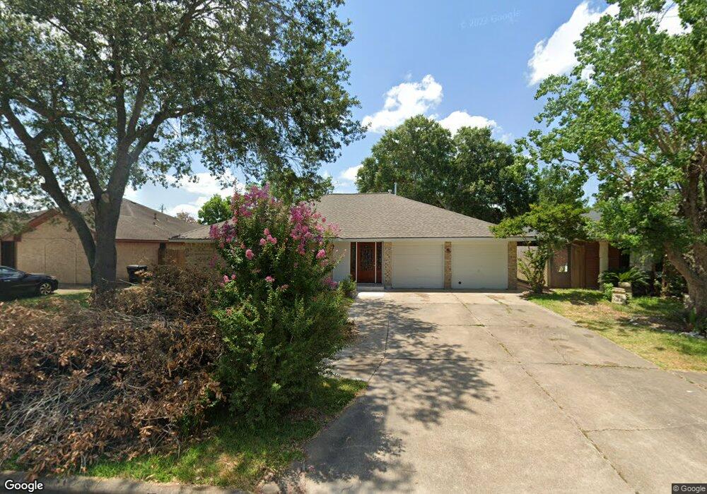 9758 Santa Monica Blvd, Houston, TX 77089 - photo 1