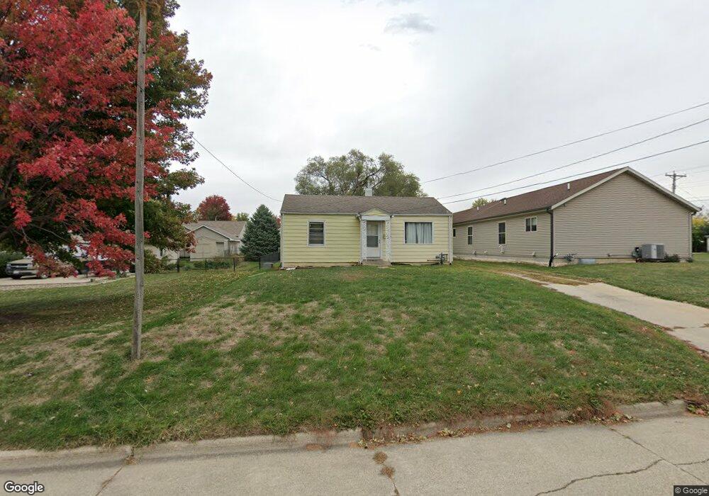 928 W 7th St S, Newton, IA 50208 - photo 1