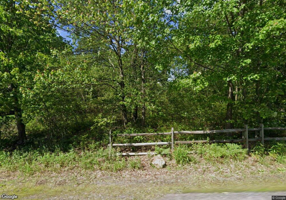 580 Woodlawn Ave, Mountain Top, PA 18707 - photo 1