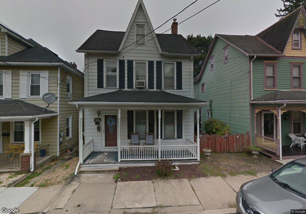 142 N Main St, Nazareth, PA 18064 - photo 1
