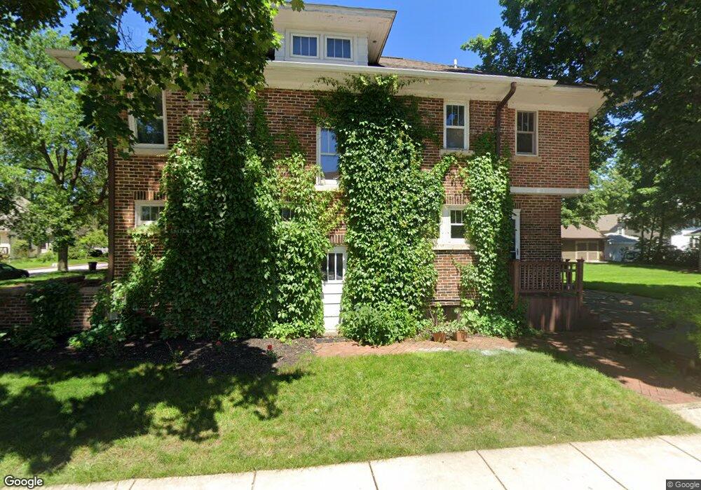 213 N Locust St, Oconomowoc, WI 53066 - photo 1