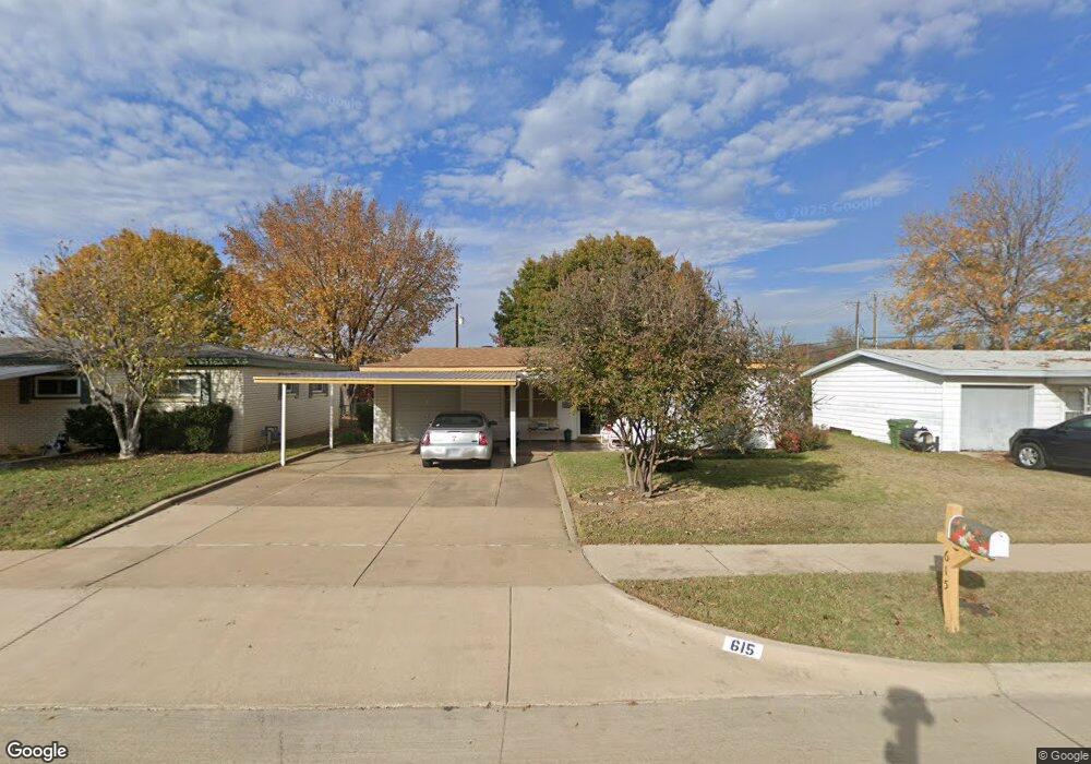 615 Greenway Dr, Hurst, TX 76053 - photo 1