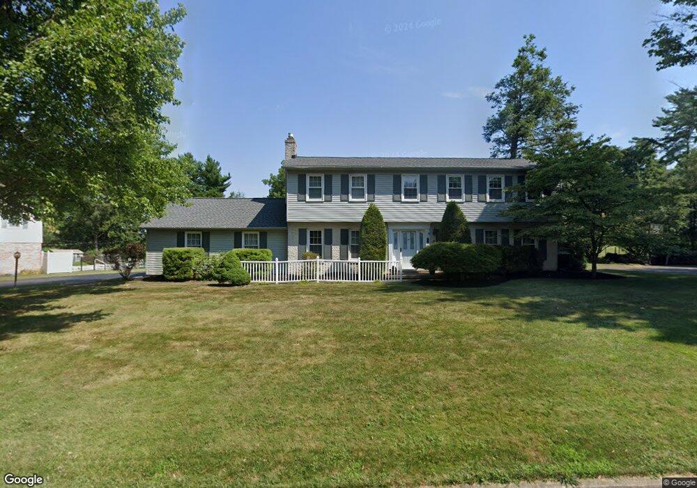 855 Laurel Dr, Bethlehem, PA 18017 - photo 1