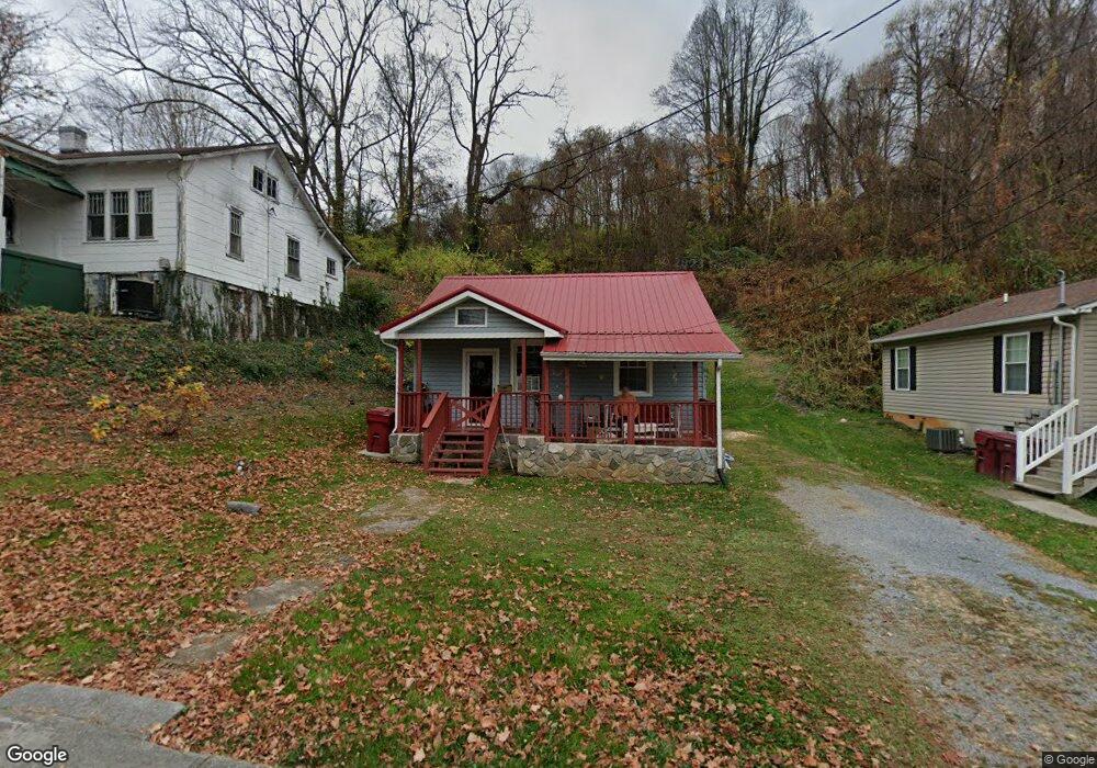 716 E Maple St, Johnson City, TN 37601 - photo 1