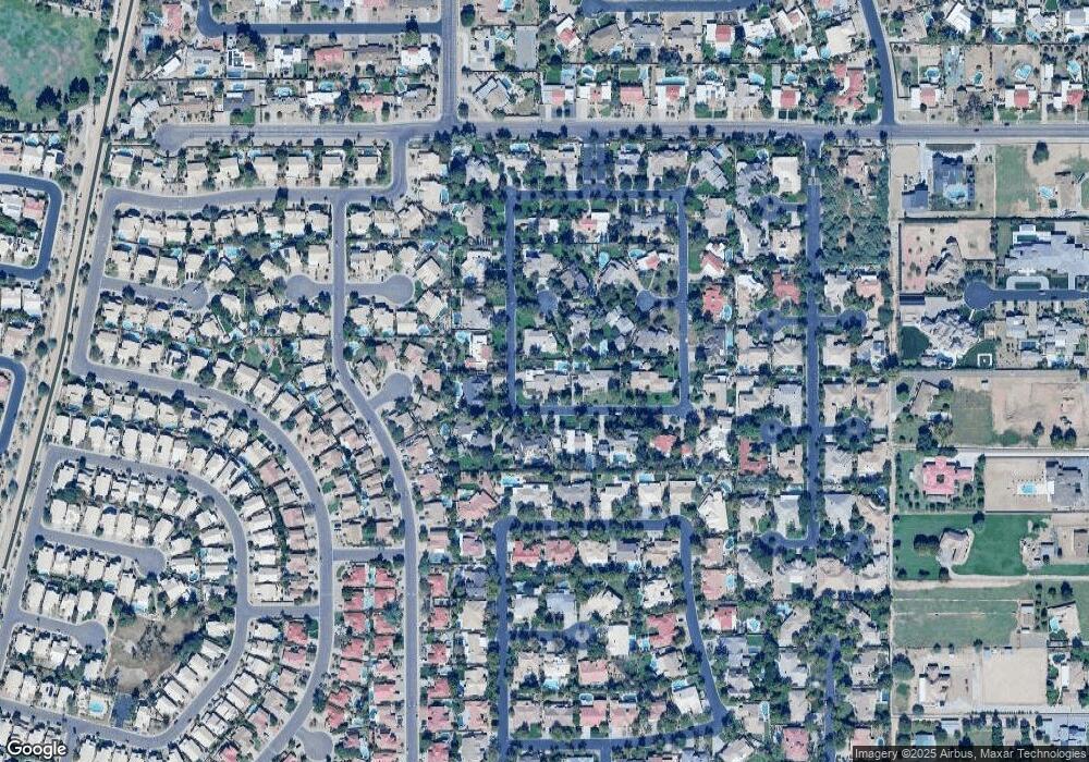 8235 S Pecan Grove Cir, Tempe, AZ 85284 - photo 1