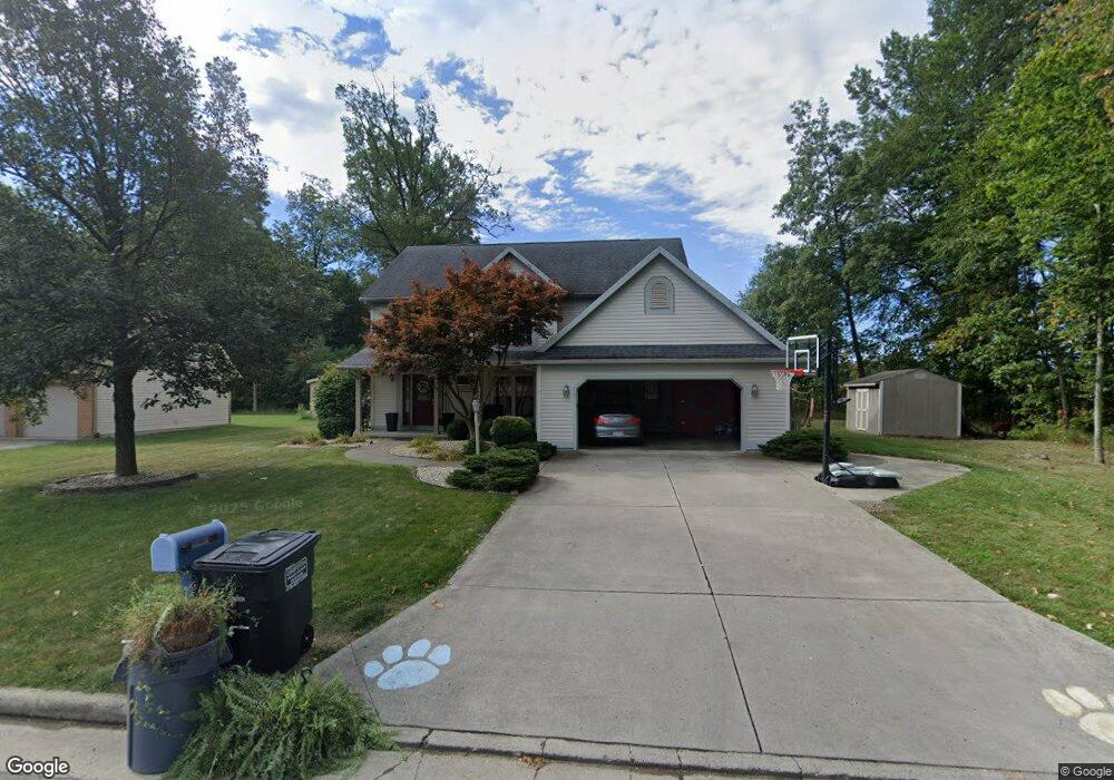 2414 Greendale St, Lima, OH 45801 - photo 1