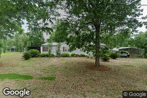 422 S Mills St, Doerun, GA 31744