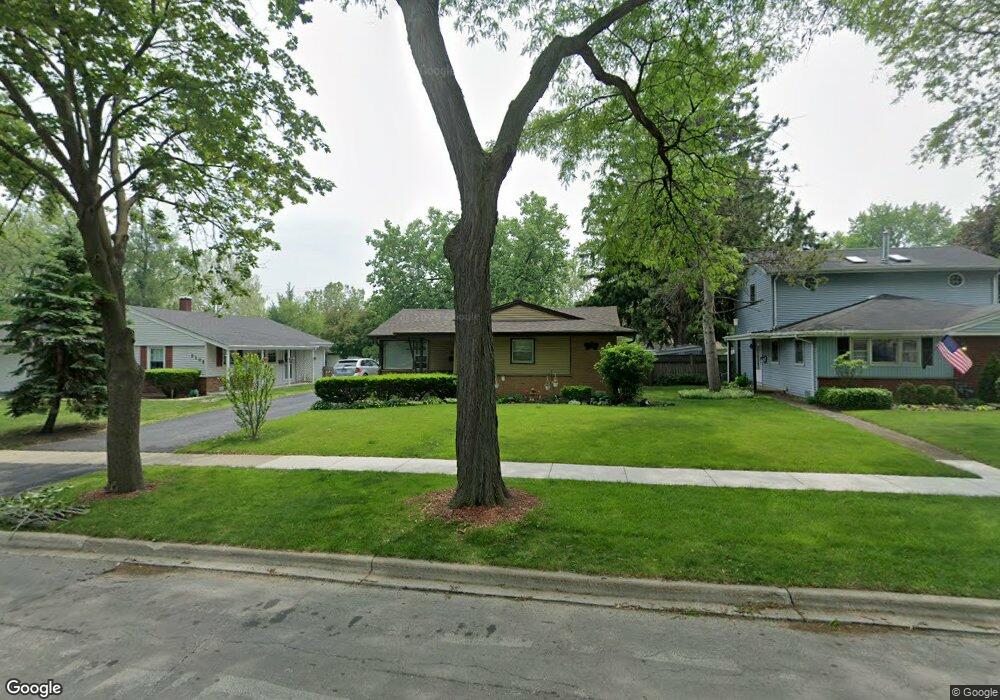 2107 Martin Ln, Rolling Meadows, IL 60008 - photo 1