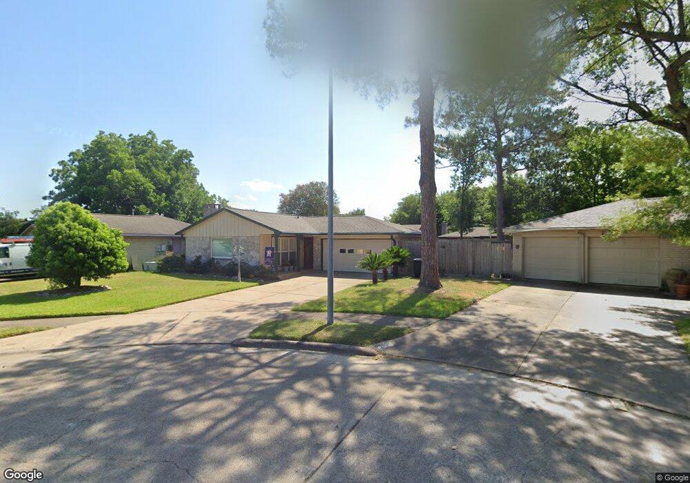 8910 Indian River Dr, Houston, TX 77088 - photo 1