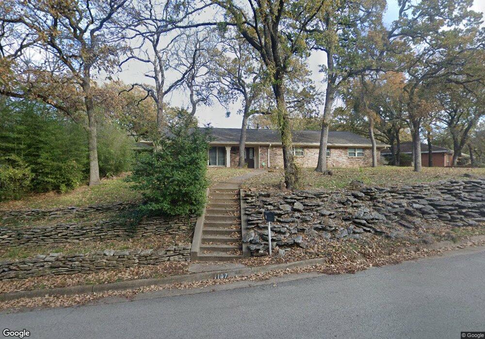 1107 Driftwood Dr, Euless, TX 76040 - photo 1