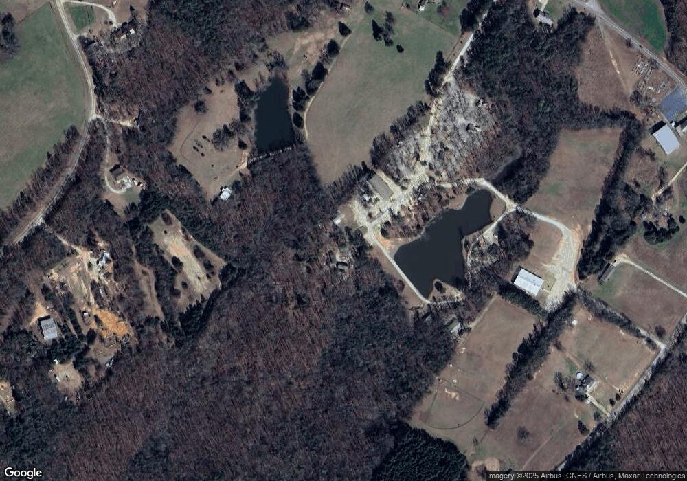 375 Broad St S, Elberton, GA 30635 - photo 1