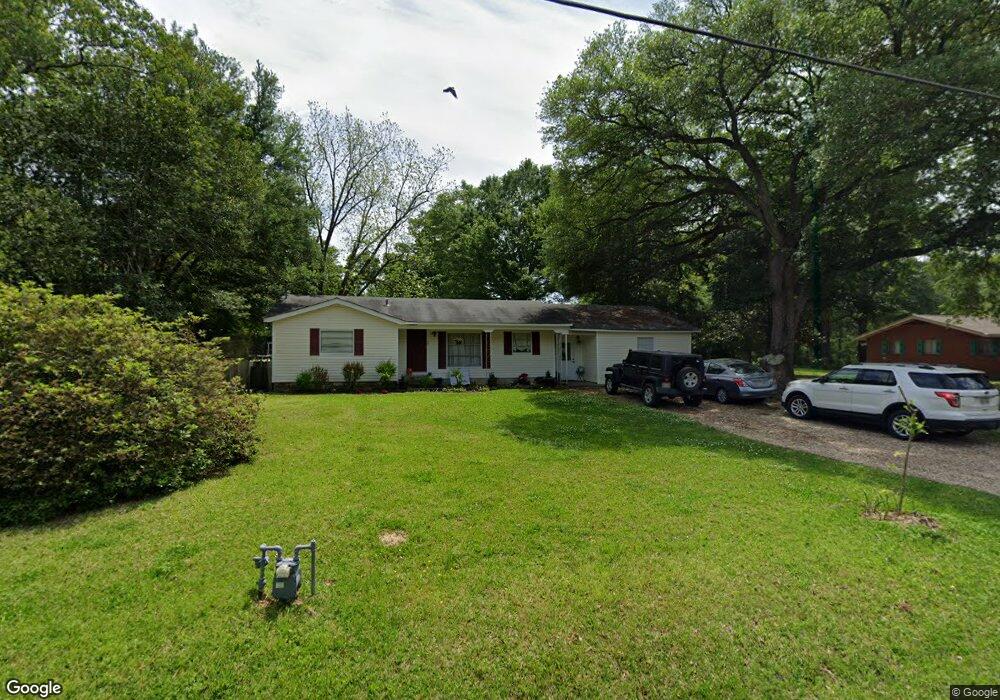 61 Eastview Cir, Laurel, MS 39443 - photo 1