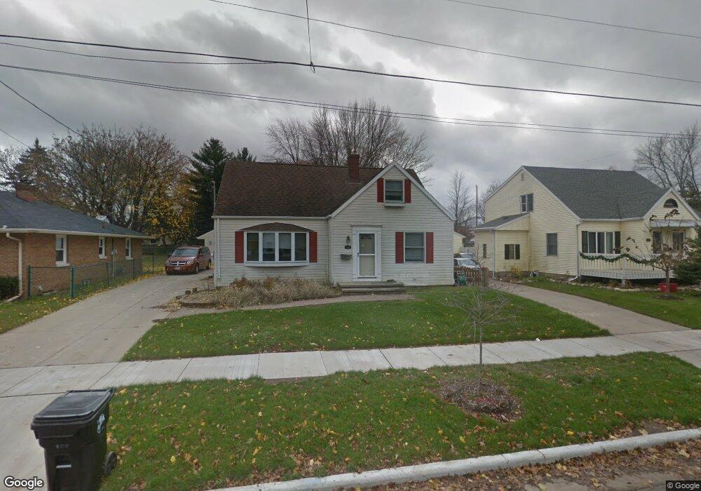 433 W Verbrick St, Appleton, WI 54915 - photo 1