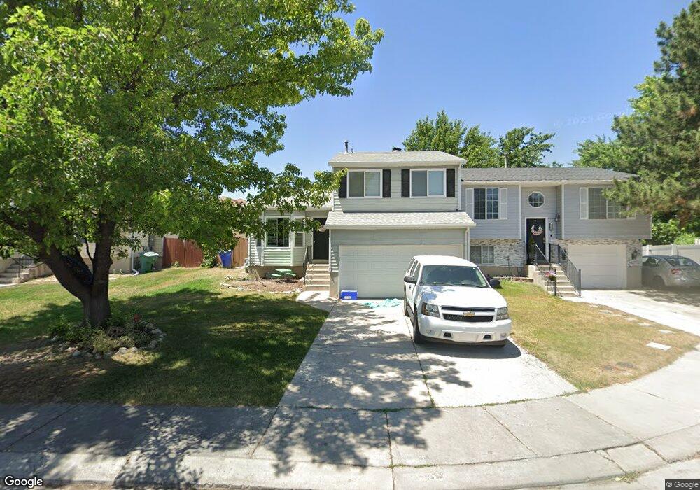 8808 Oak Ln, West Jordan, UT 84088 - photo 1