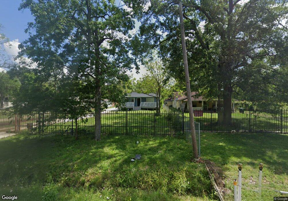 412 E Burress St, Houston, TX 77022 - photo 1