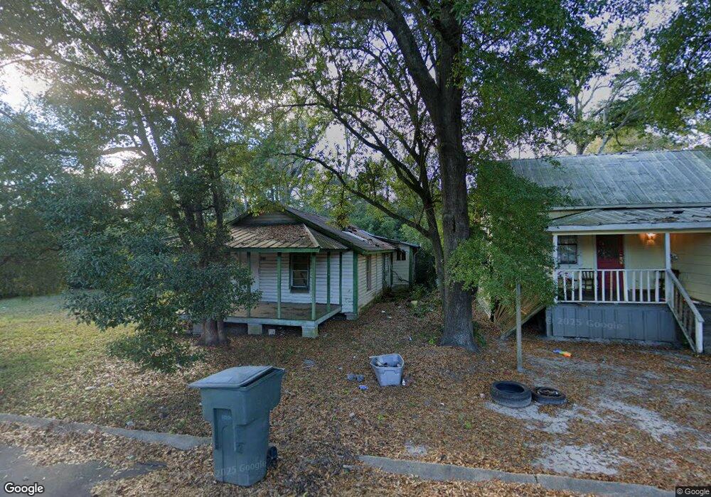 910 Magnolia St, Bainbridge, GA 39819 - photo 1