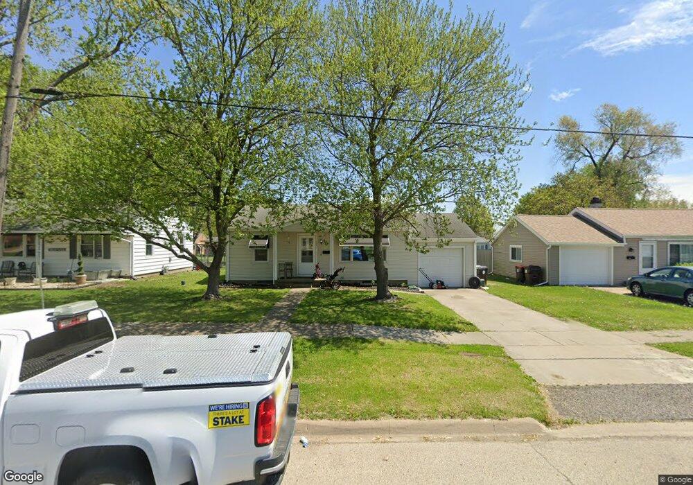 206 Limit St, Lincoln, IL 62656 - photo 1