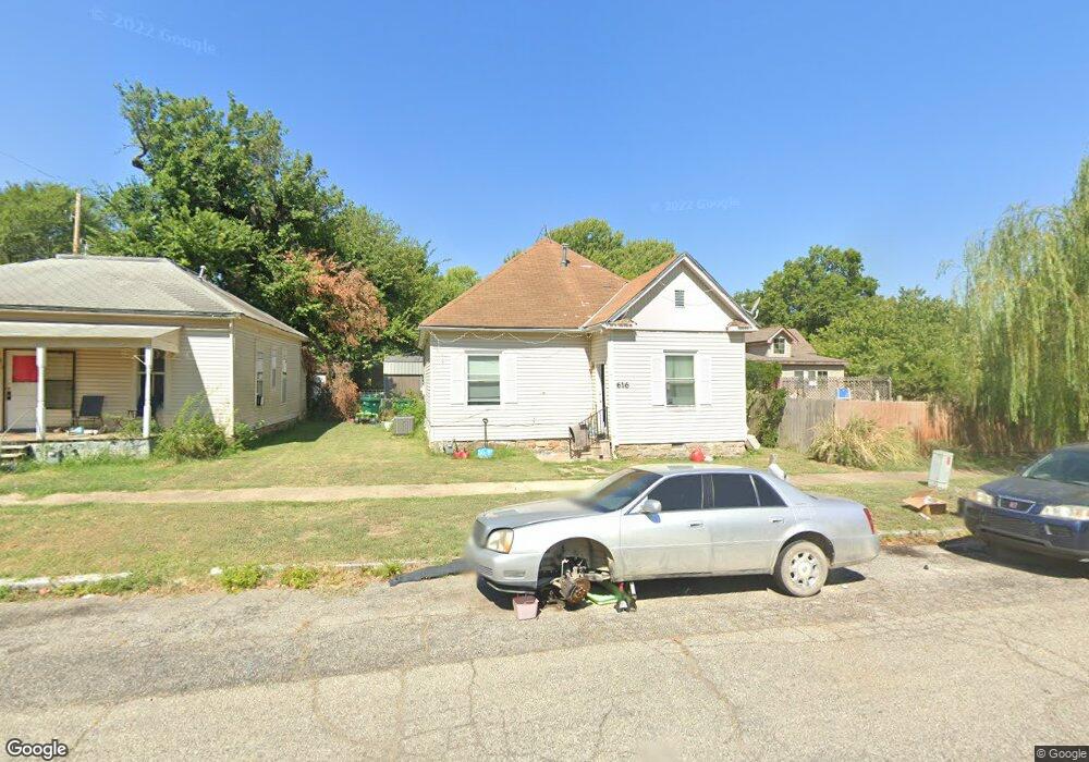 616 N 17th St, Parsons, KS 67357 - photo 1