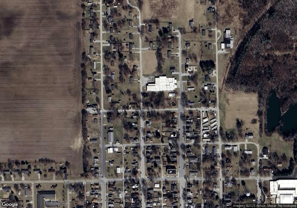 112 W Maple St, Mentone, IN 46539 - photo 1