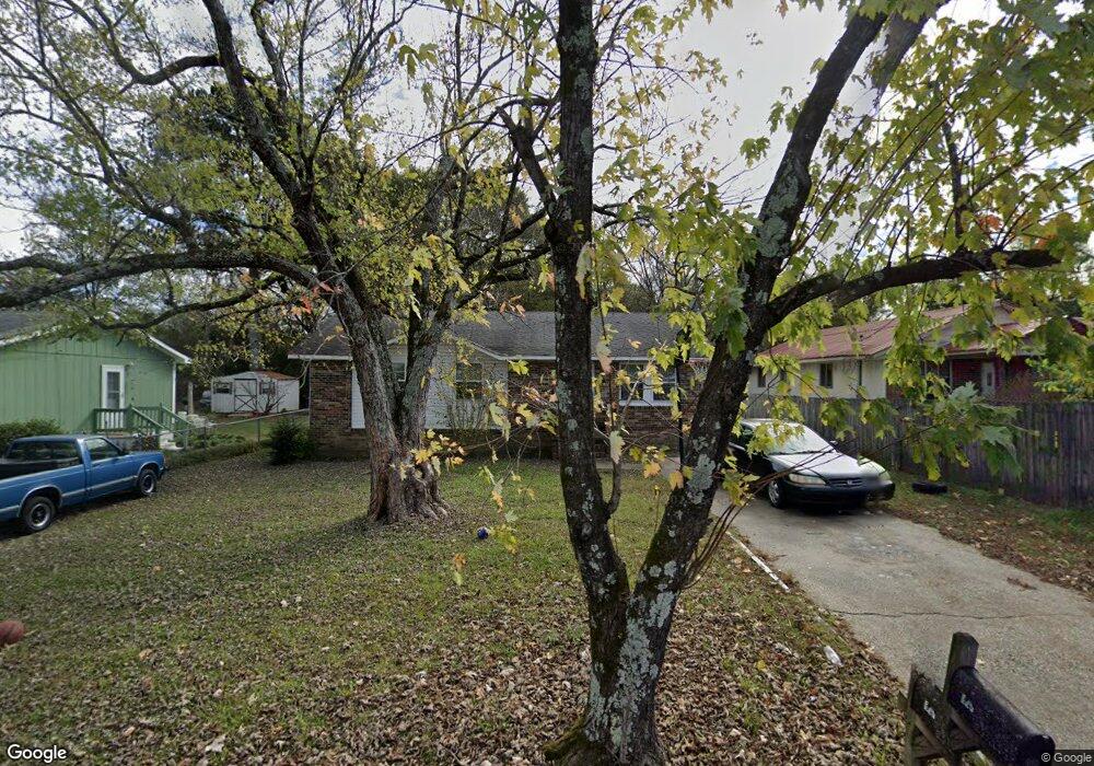 807 Mcnair Ave, Elberton, GA 30635 - photo 1