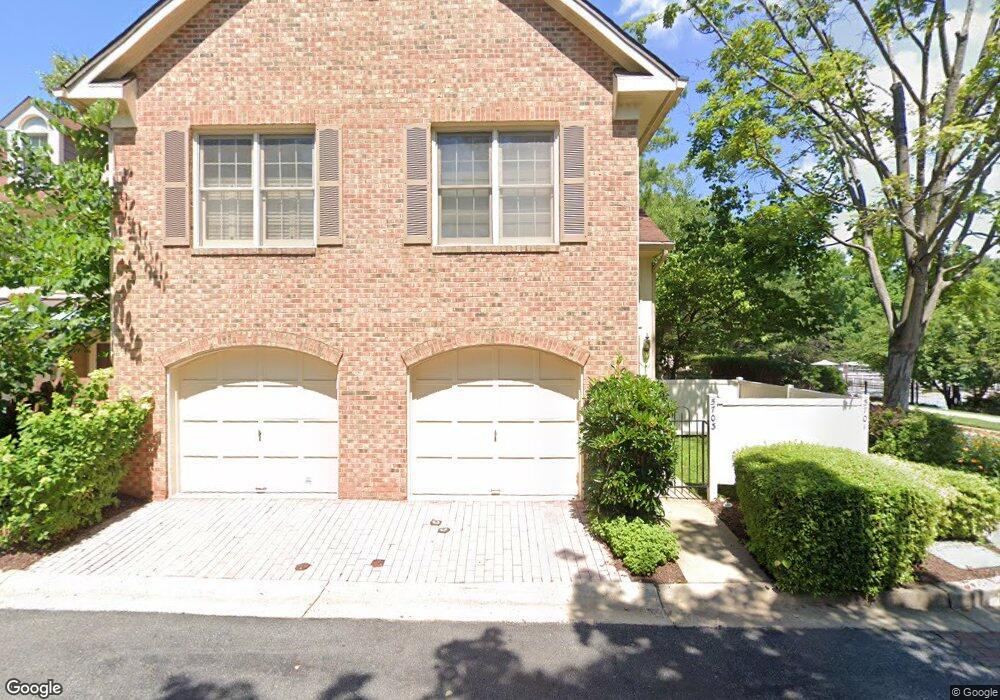 5701 Mayfair Manor Dr, Rockville, MD 20852 - photo 1