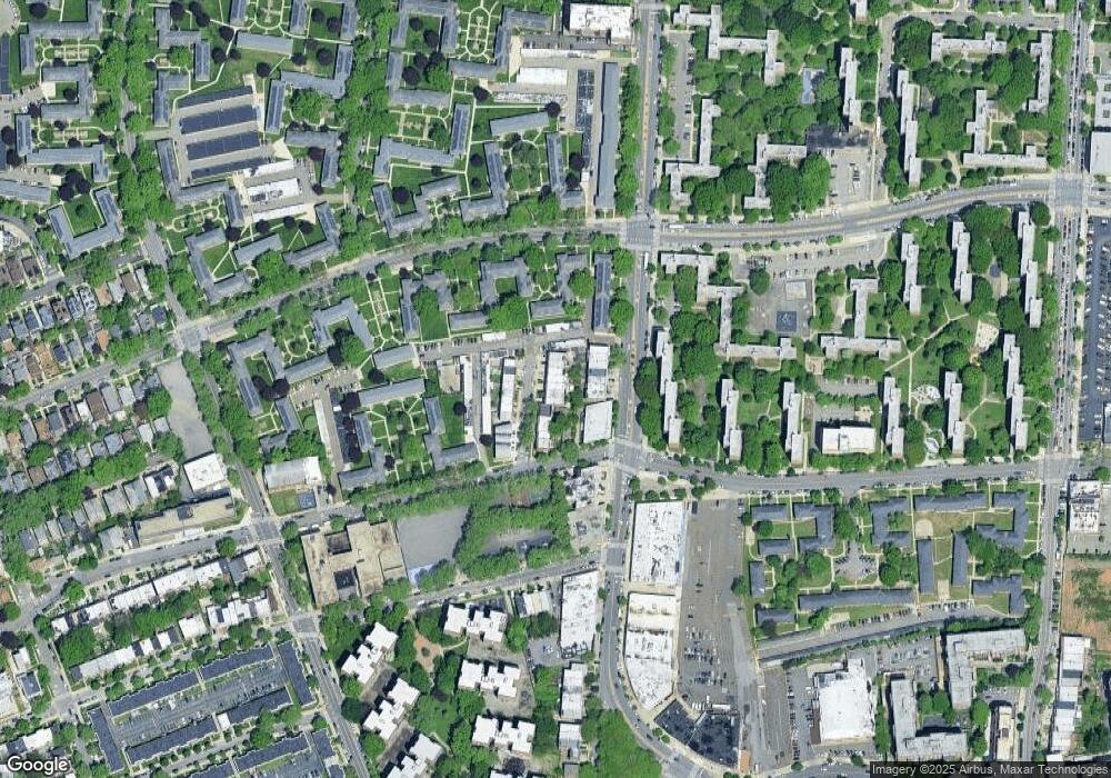 70-37 153rd St unit 3Fl, Flushing, NY 11367 - photo 1