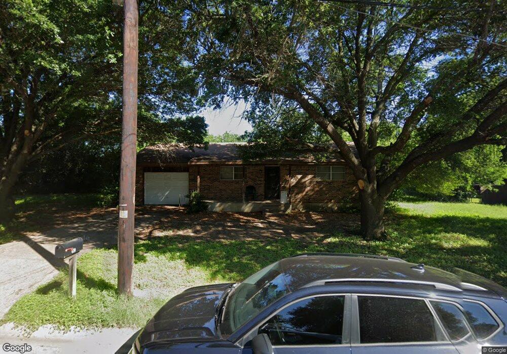 410 Myers Ave, Cleburne, TX 76033 - photo 1