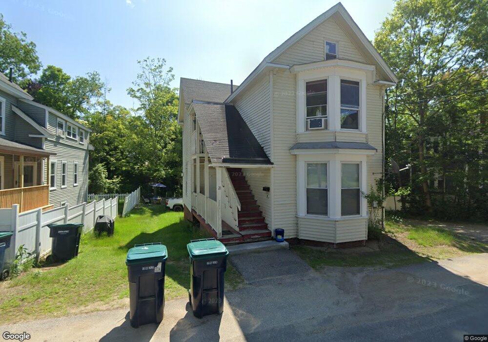 21 Chestnut St, Tilton, NH 03276 - photo 1