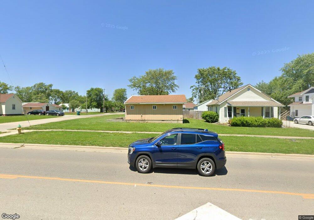 2320 Dewitt Ave, Mattoon, IL 61938 - photo 1