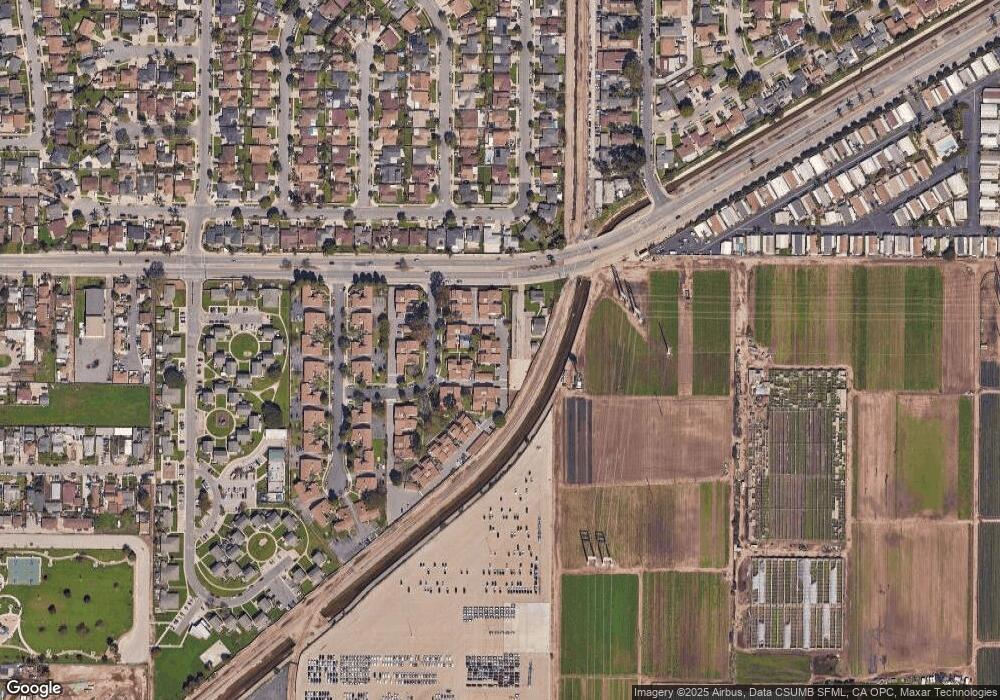 5142 Longfellow Way unit 36, Oxnard, CA 93033 - photo 1