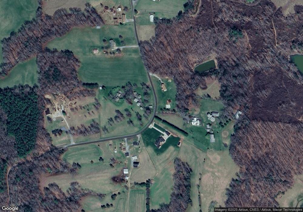 611 Pisgah Ridge Cir, Hiddenite, NC 28636 - photo 1