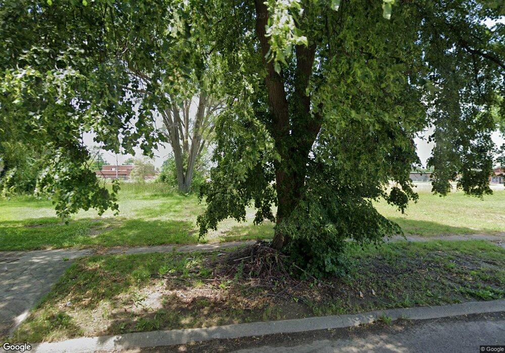 1812 Gilmartin St, Flint, MI 48503 - photo 1